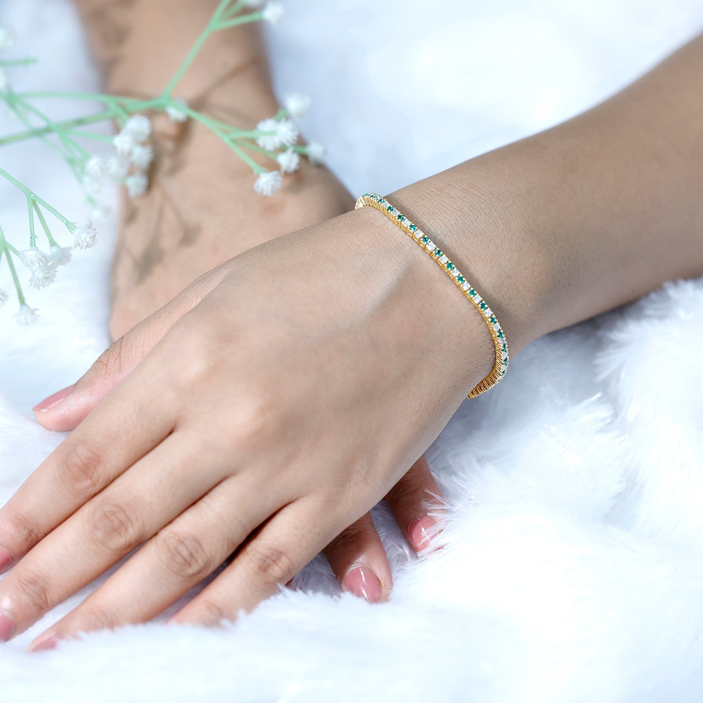 Certified Lab Grown Diamond and Emerald Wedding Tennis Bracelet