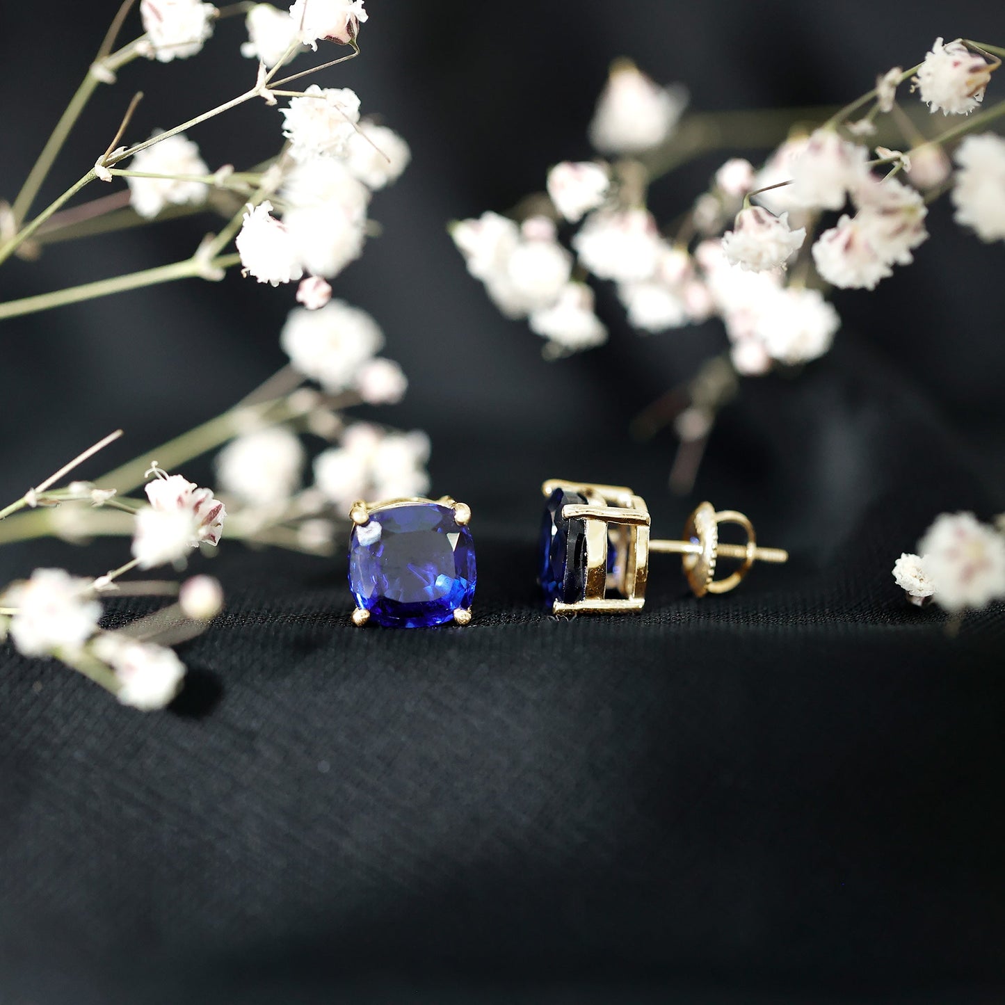 5.5 Carat Lab Grown Blue Sapphire Solitaire Stud Earring With Certificate