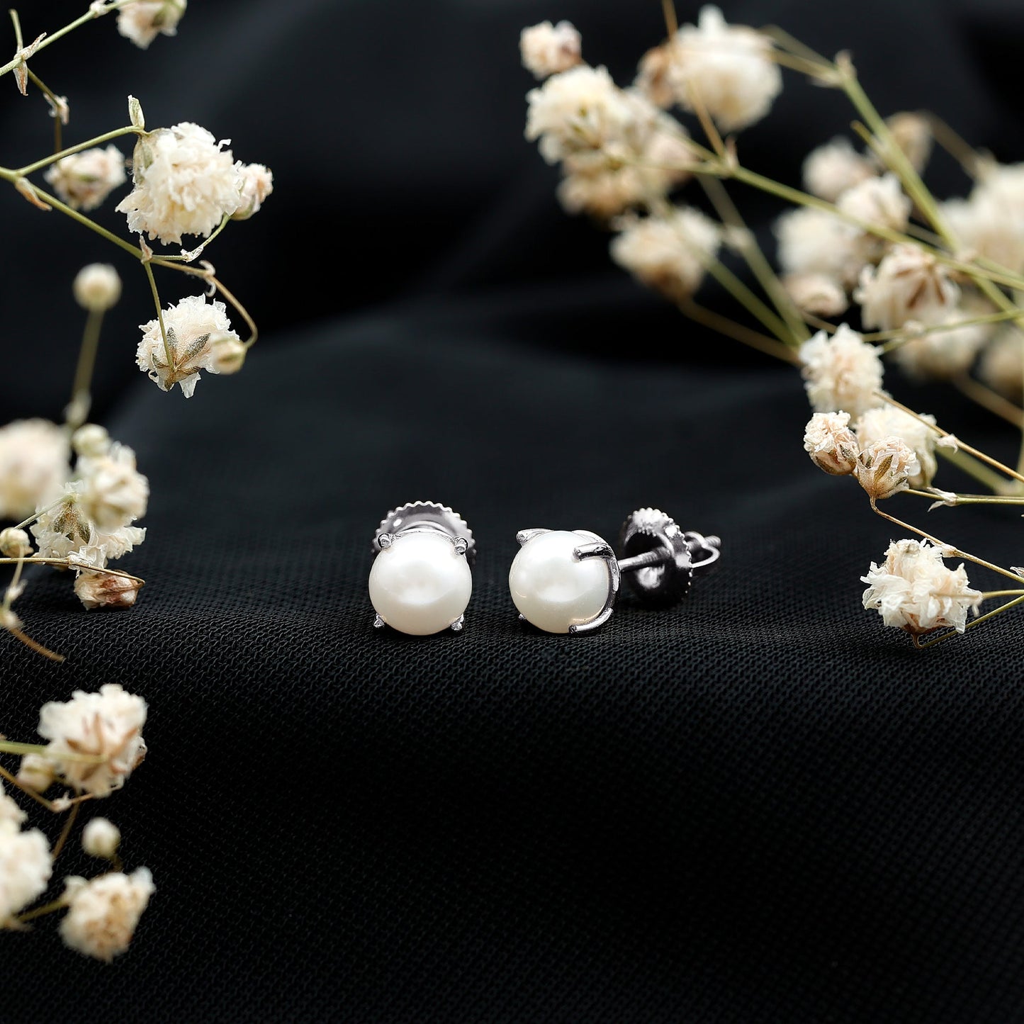 Natural 4.4 Carat Pearl Stud Earrings with Certificate