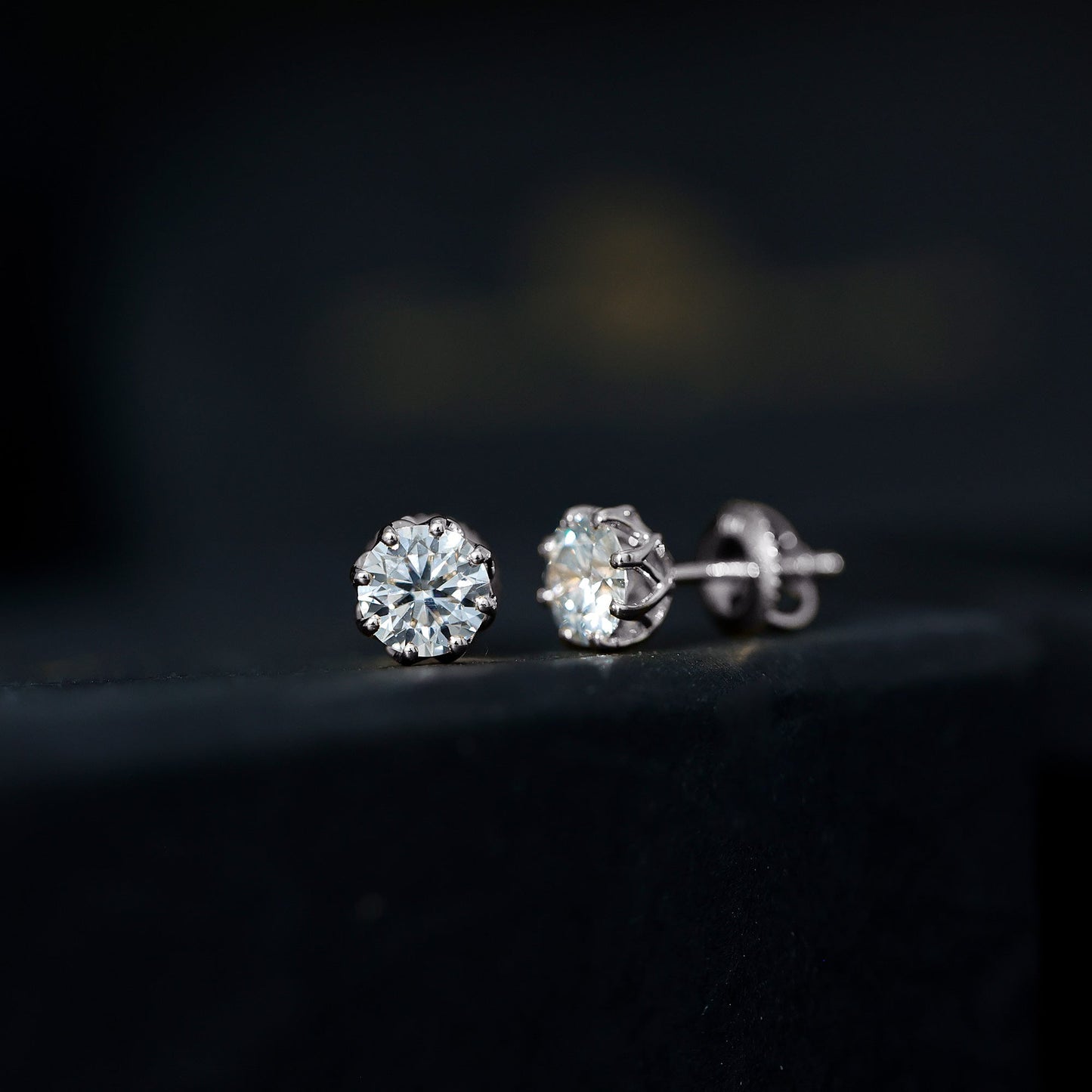 1.9 Carat Round Cut Cubic Zirconia Solitaire Stud Earrings in Silver