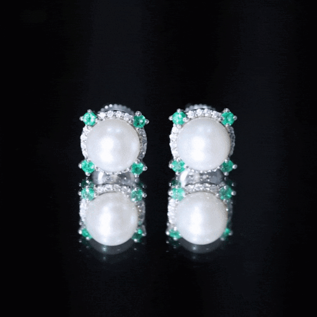 6 Carat Freshwater Pearl Bridal Stud Earrings with Emerald