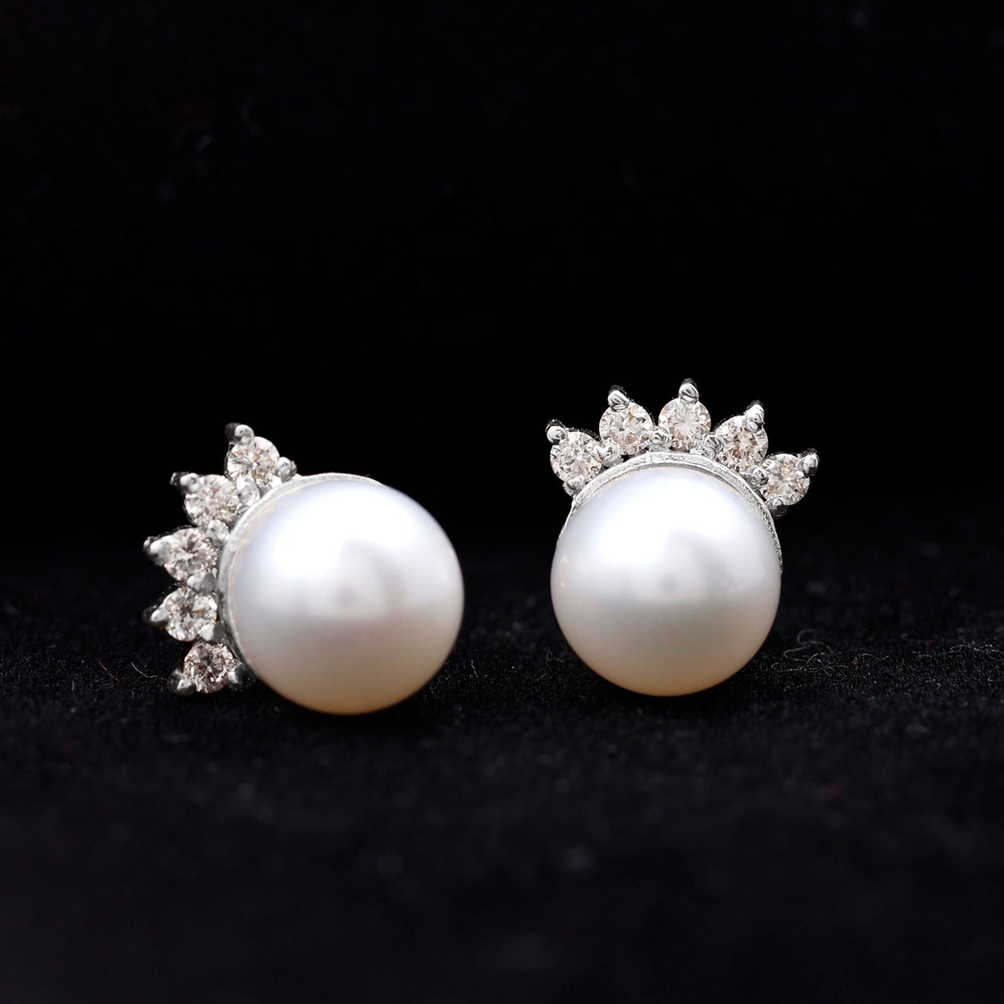 Real Freshwater White Pearl Stud Earrings with Diamonds