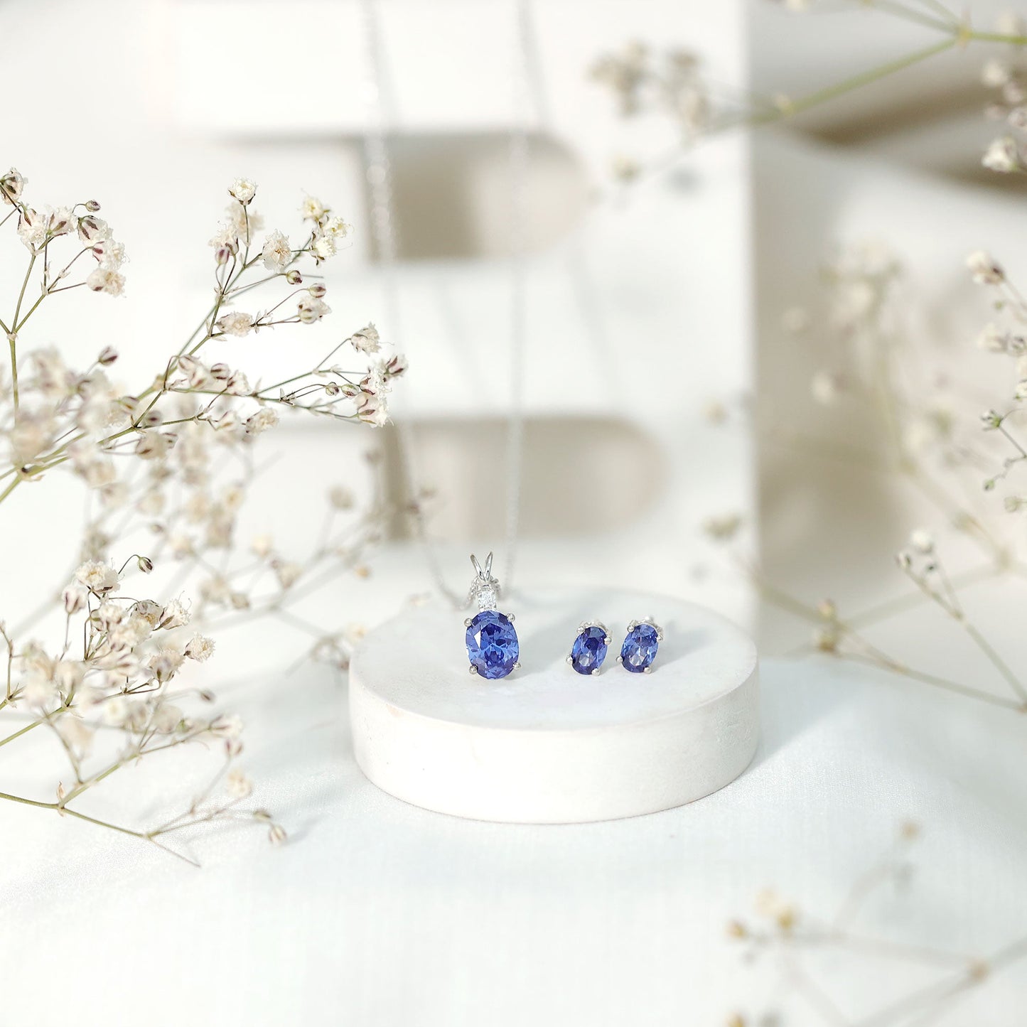 Lab Grown Blue Sapphire Solitaire Jewelry Set with Moissanite