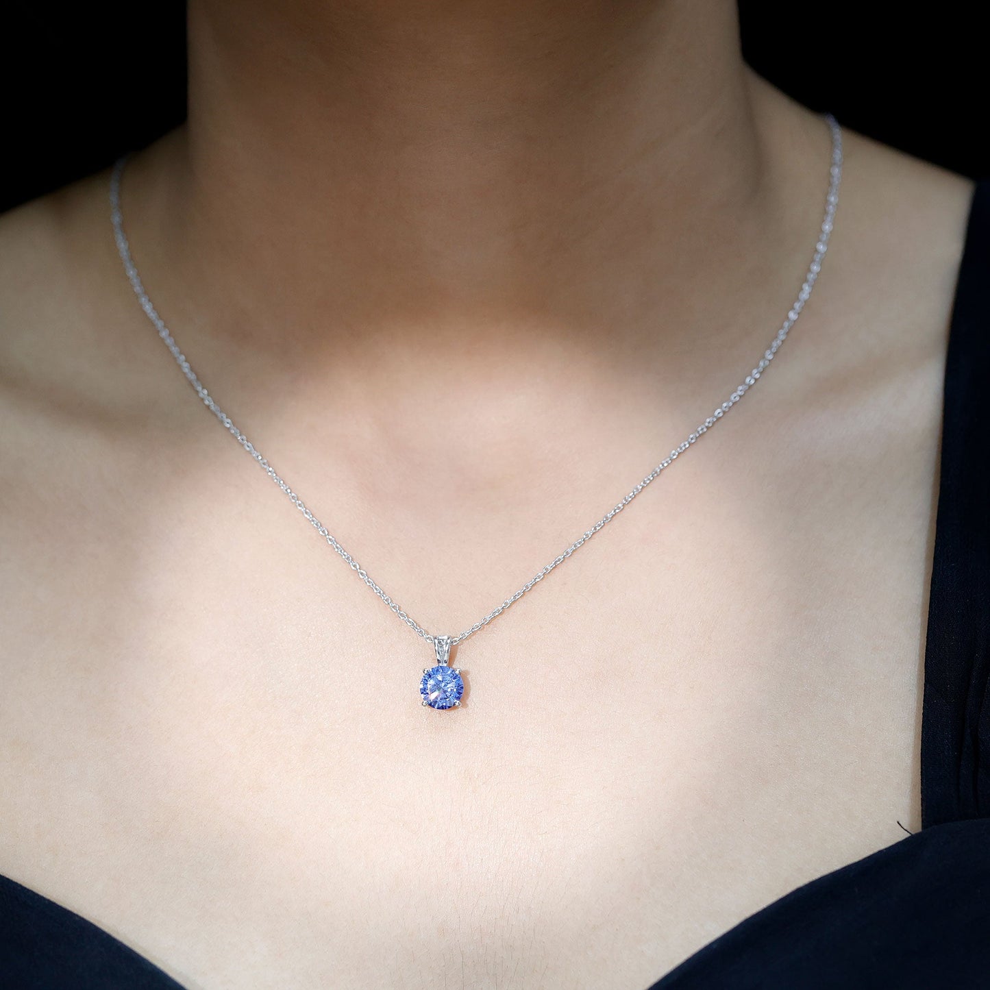 Certified 2.7 Carat Lab Blue Sapphire Solitaire Necklace With Silver Chain