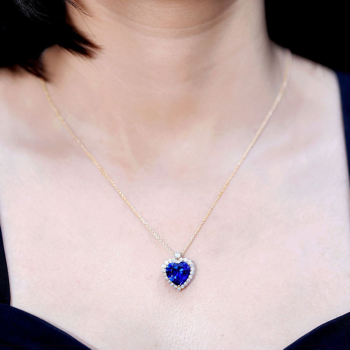 Lab Grown Blue Sapphire Heart of the Ocean Necklace