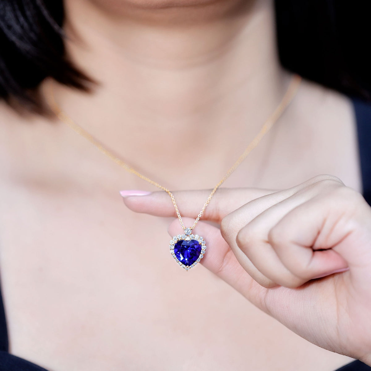 Lab Grown Blue Sapphire Heart of the Ocean Necklace