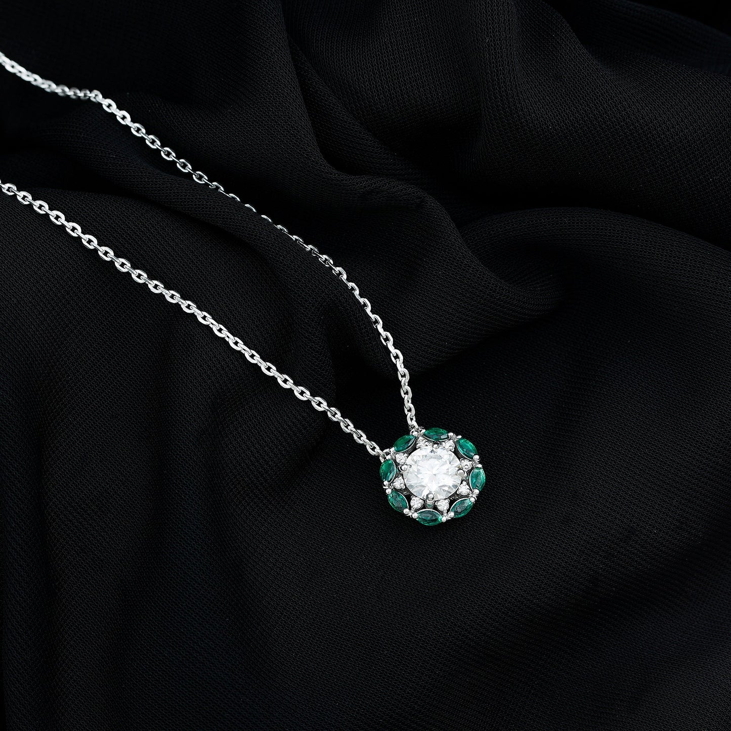 2 Carat Lab Grown Diamond Bridal Necklace With Emerald