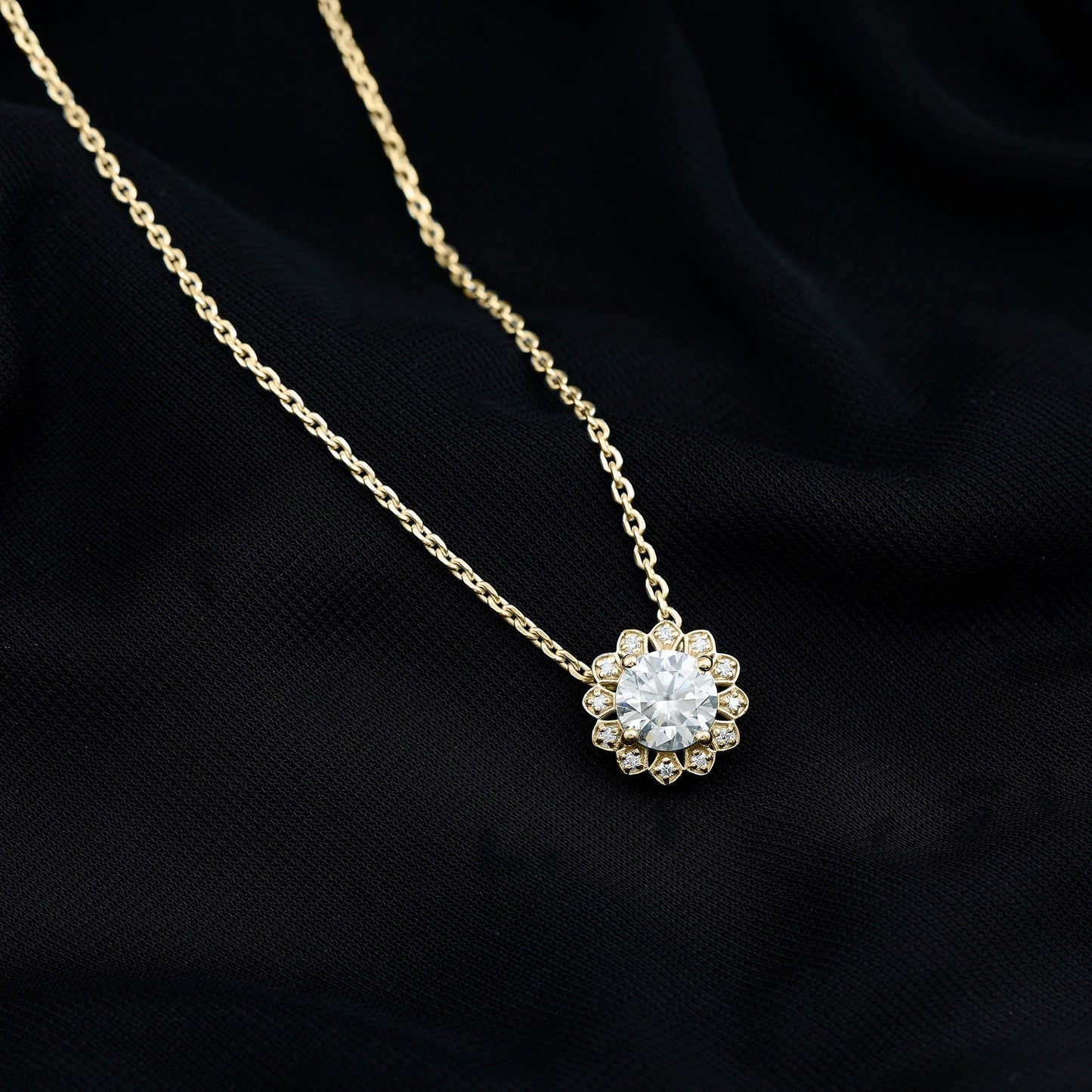 Certified 2 Carat Lab Grown Diamond Cocktail Necklace For Women