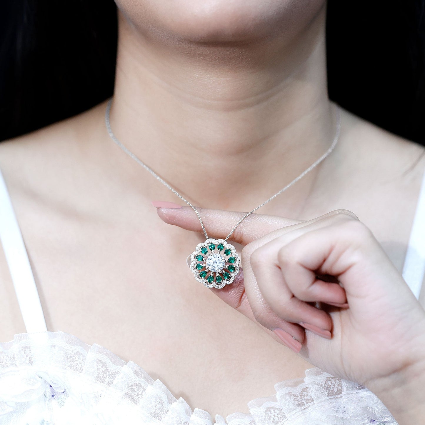 3 Carat Lab Grown Diamond Flower Bridal Necklace With Emerald