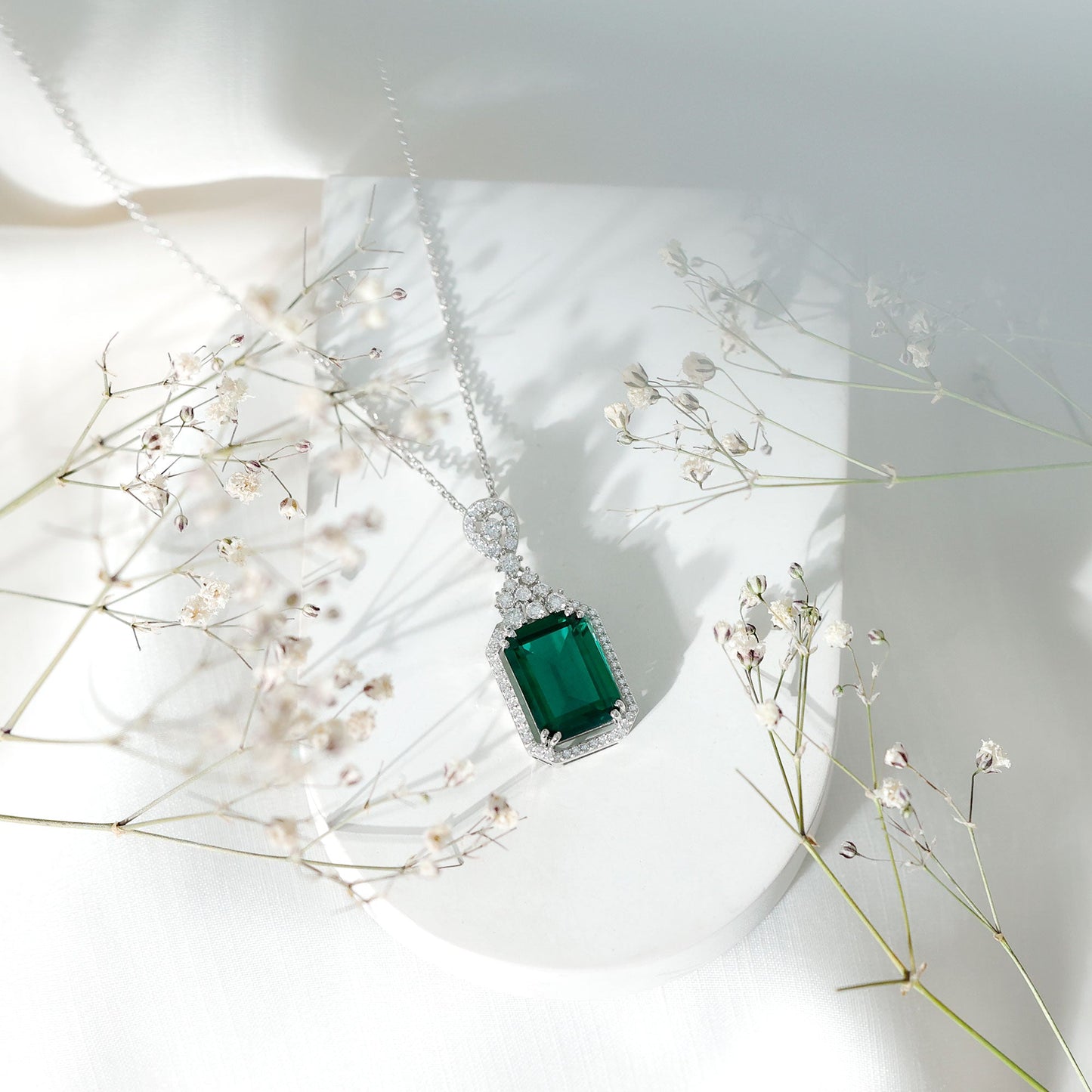 Certified 8.2 Carat Lab Grown Emerald Vintage Necklace with Silver Chain