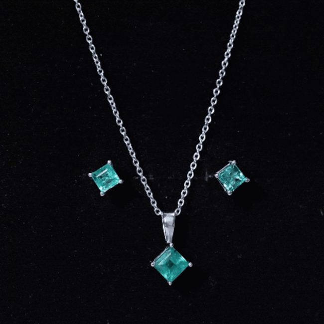Natural Princess Cut Emerald Solitaire Jewelry Set