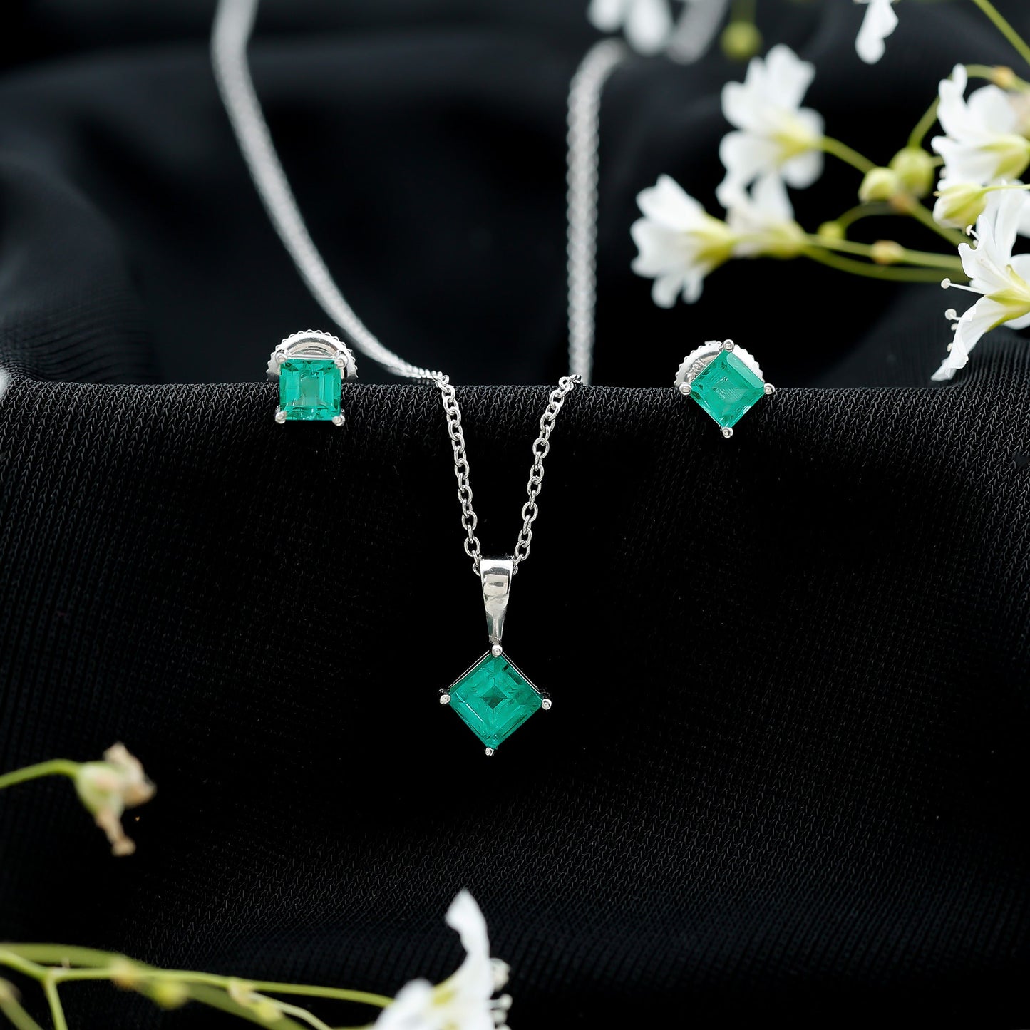 Natural Princess Cut Emerald Solitaire Jewelry Set