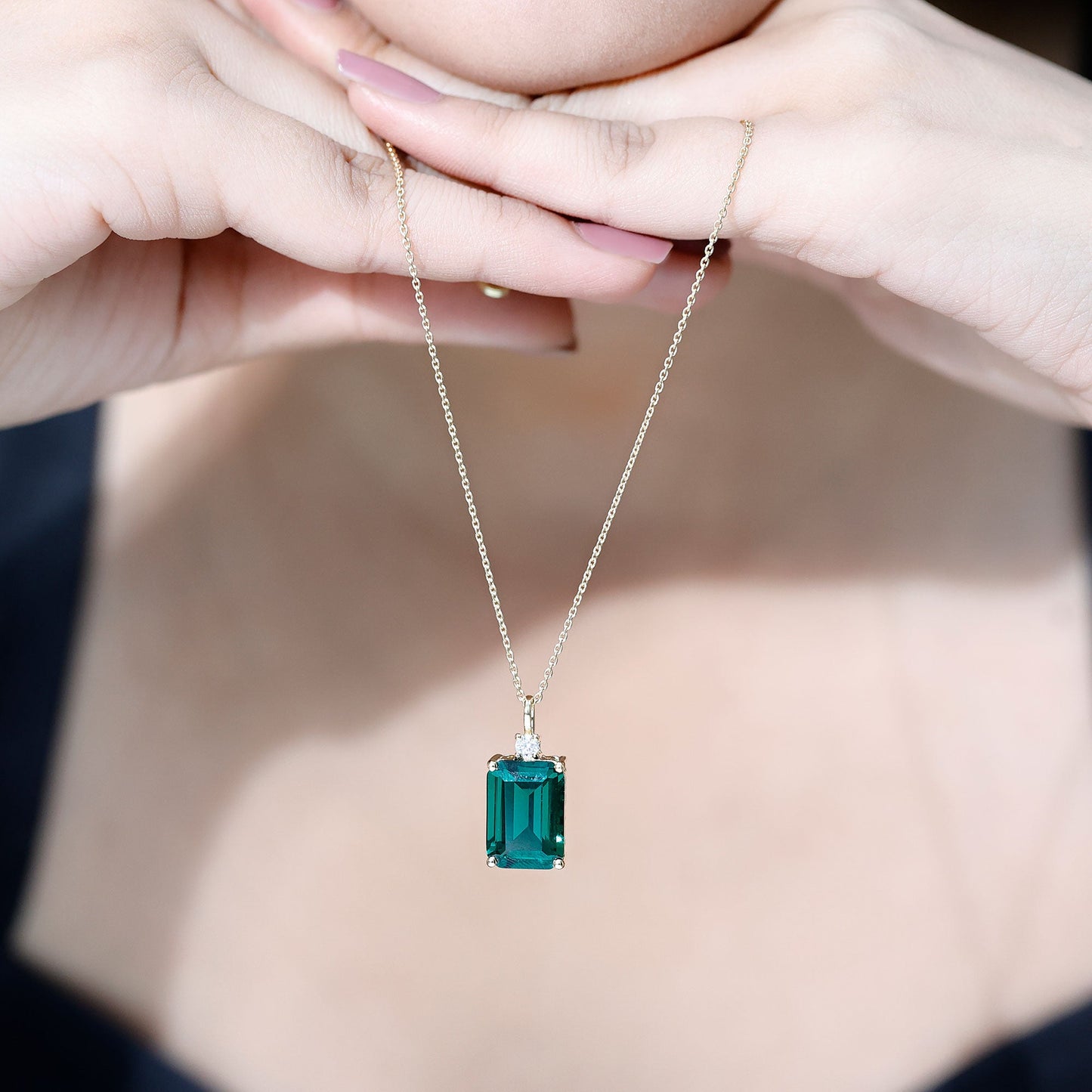 Certified 8.2 Carat Lab Grown Emerald Cocktail Necklace with Diamond