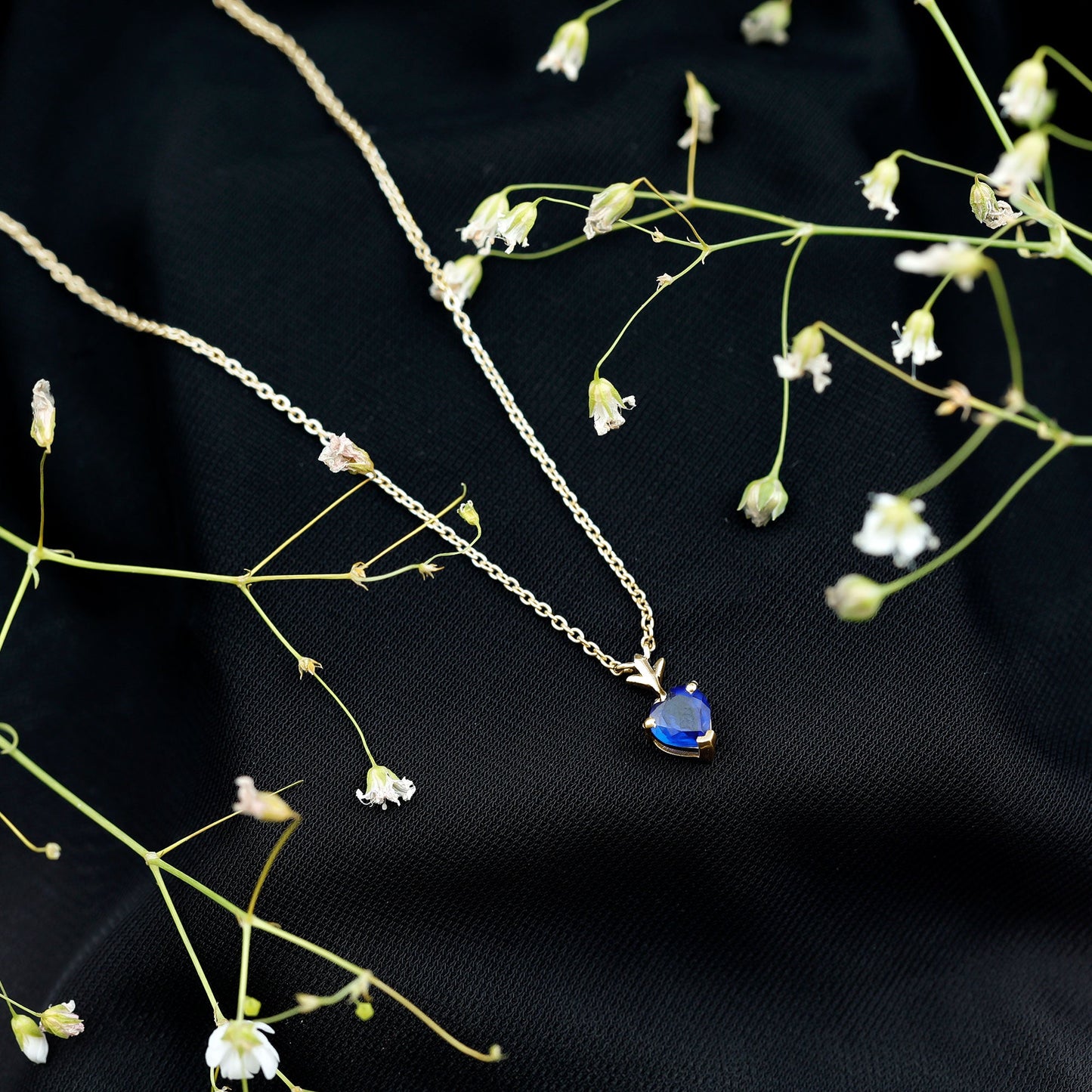 0.9 Carat Lab Grown Blue Sapphire Heart Necklace for Women