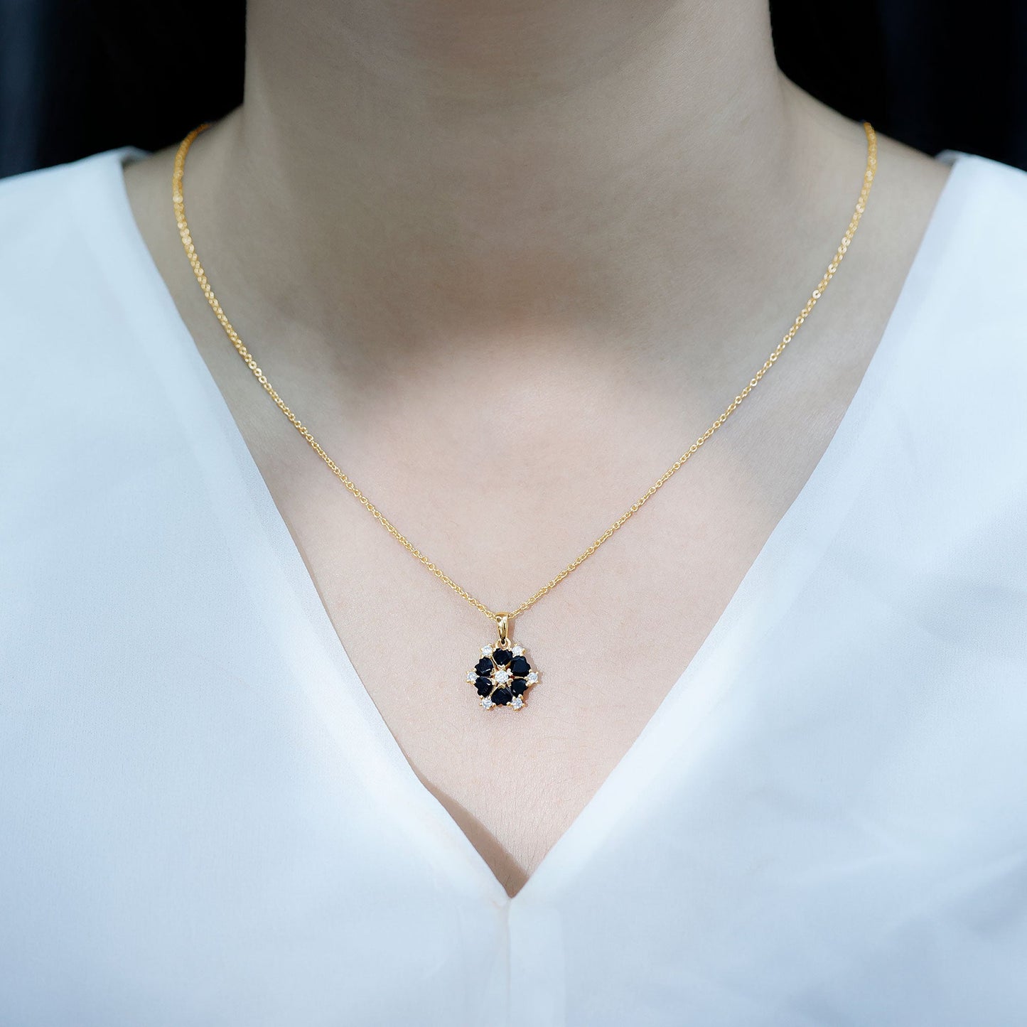 Natural Heart Shape Black Onyx Flower Pendant Necklace With Chain