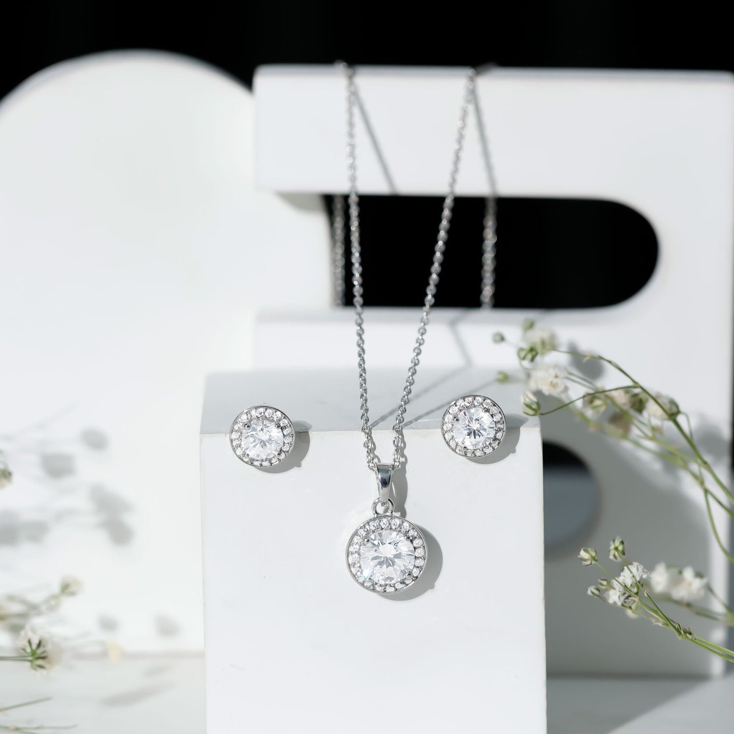Certified 4 Carat Round Cubic Zirconia Halo Necklace and Earrings in Silver