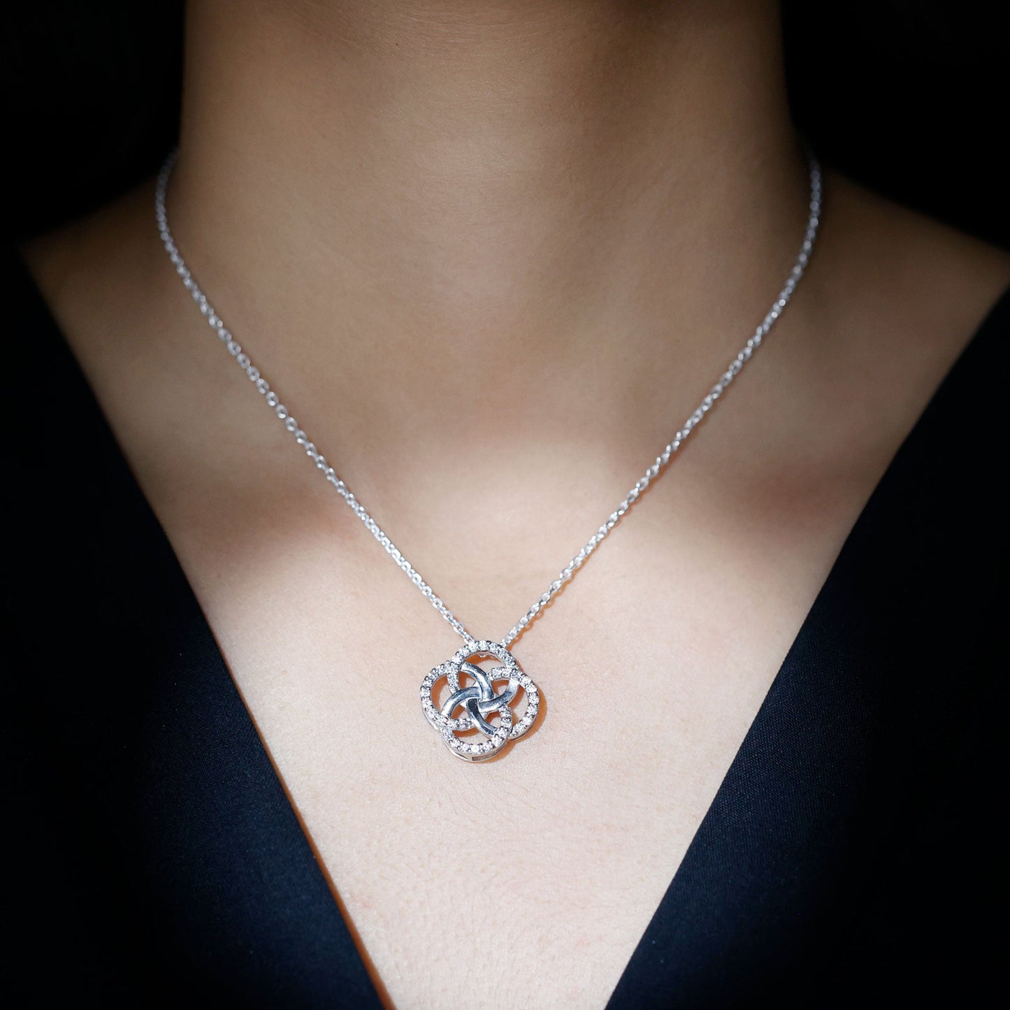 Sterling Silver Moissanite Interlocking Circle Necklace for Women