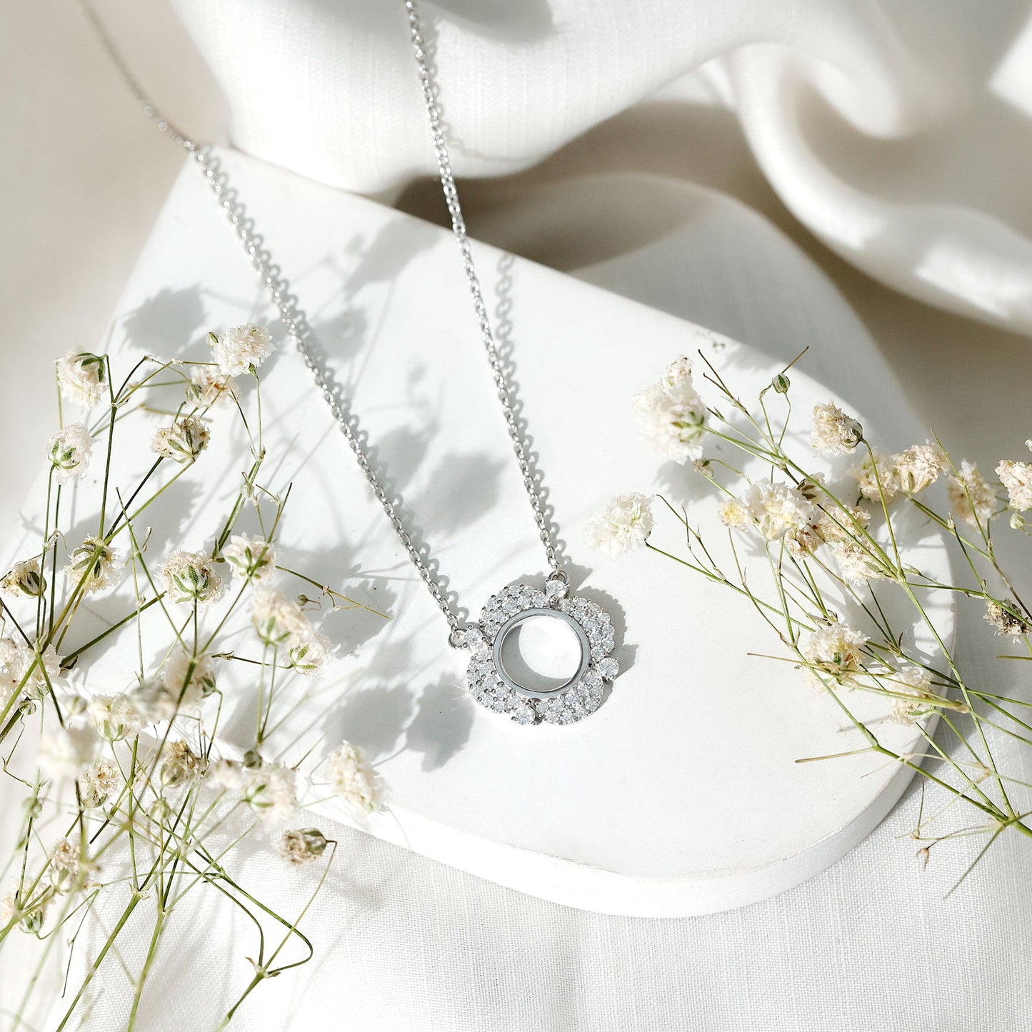 Moissanite Flower Pendant Necklace With Silver Chain