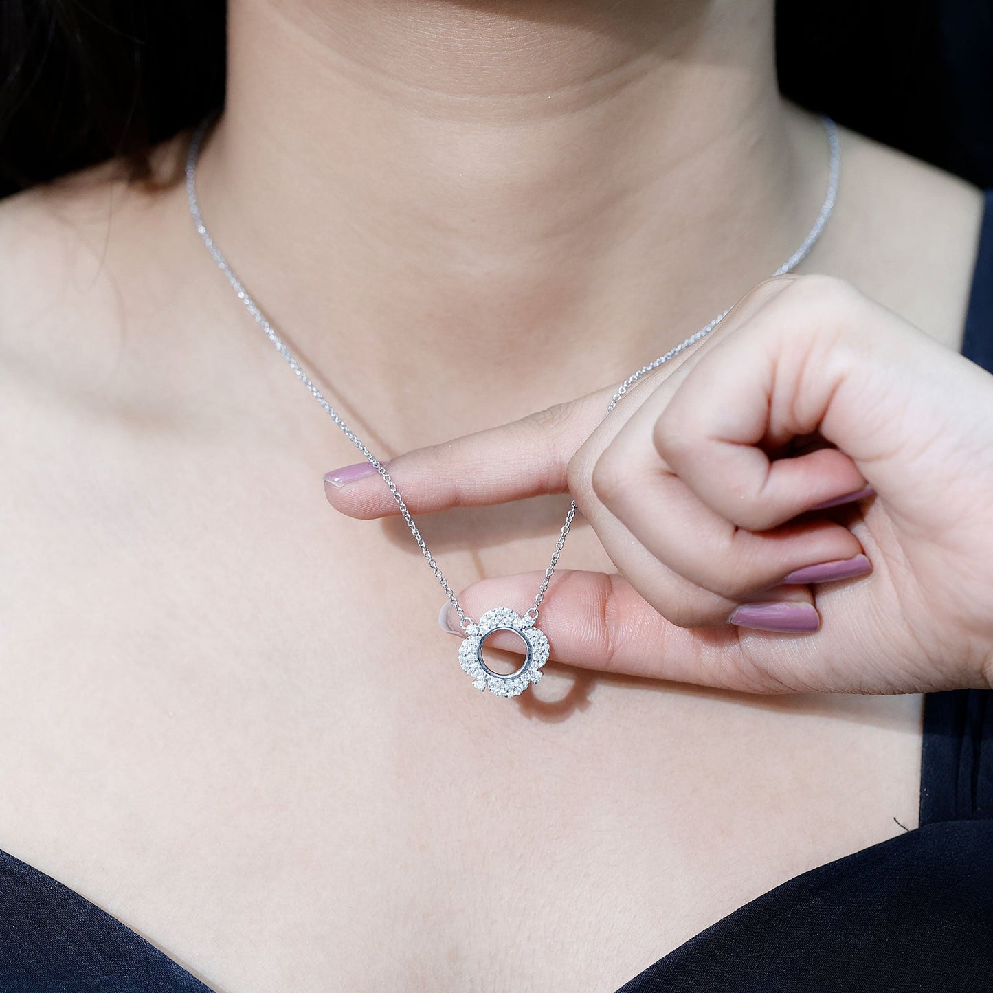 Moissanite Flower Pendant Necklace With Silver Chain