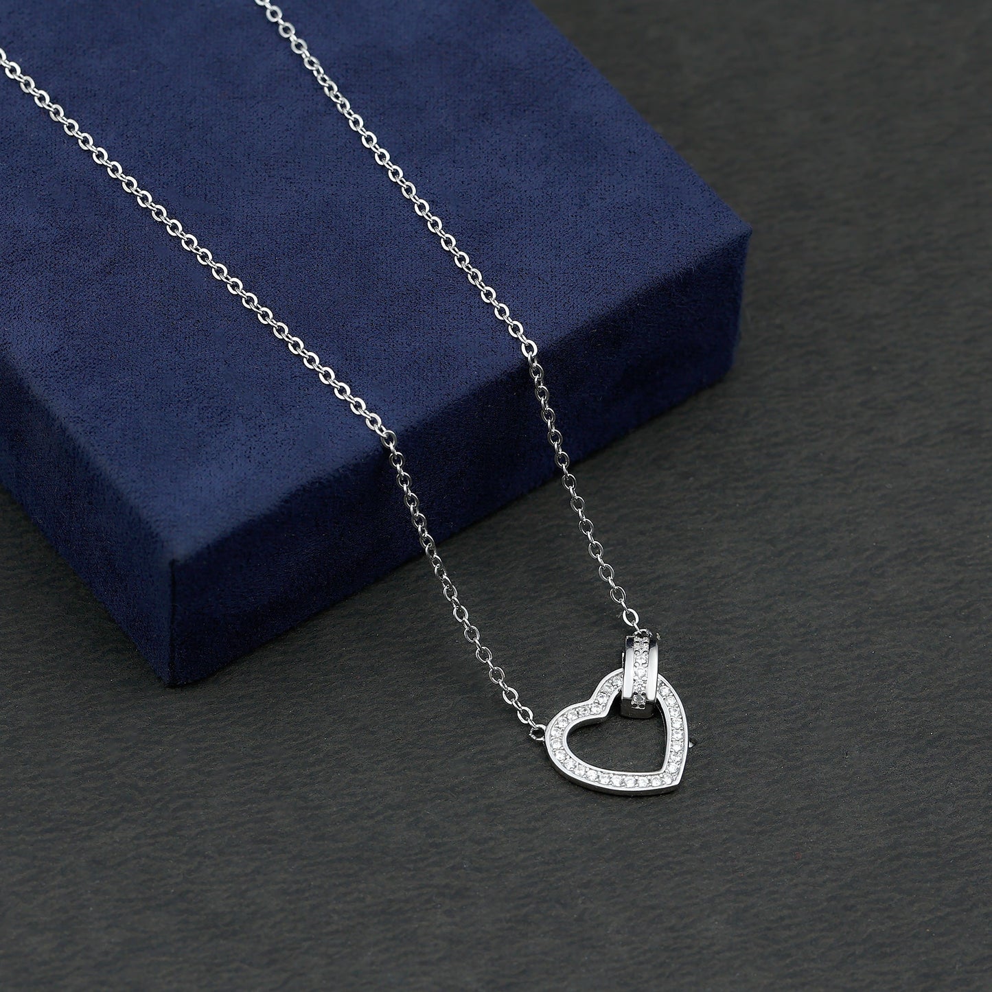 Certified Cubic Zirconia Heart Shaped Necklace In Silver