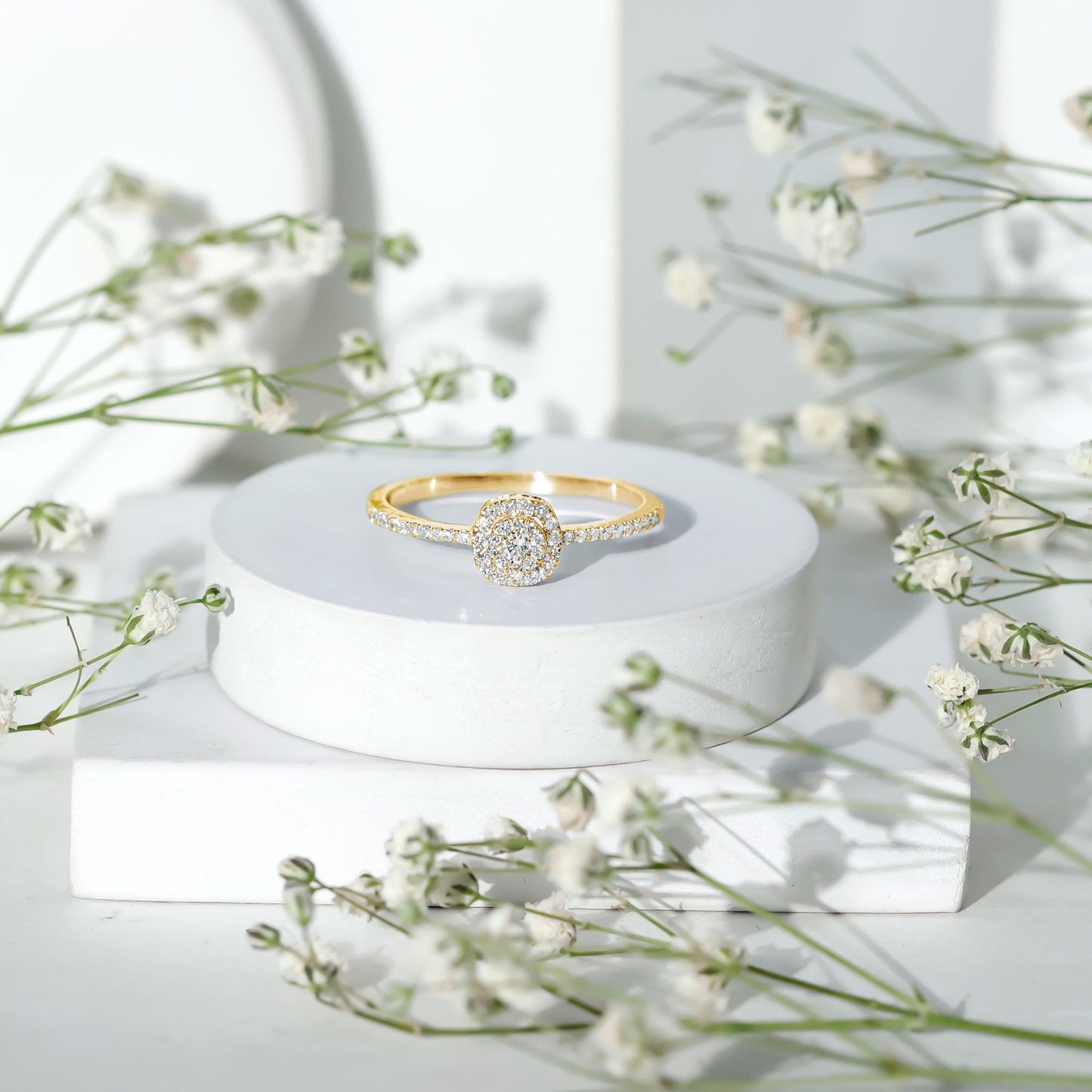 Brilliant Cut Diamond Engagement Ring in Illusion Setting