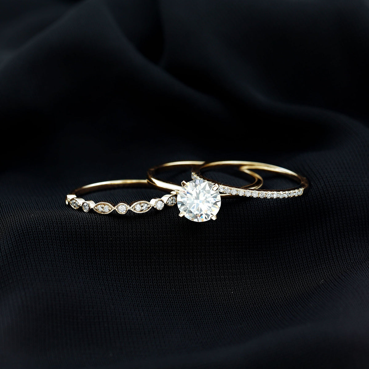 2.66 Carat Round Moissanite Solitaire Trio Wedding Ring Set