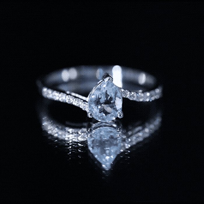 Pear Cut Aquamarine Teardrop Engagement Ring with Diamond