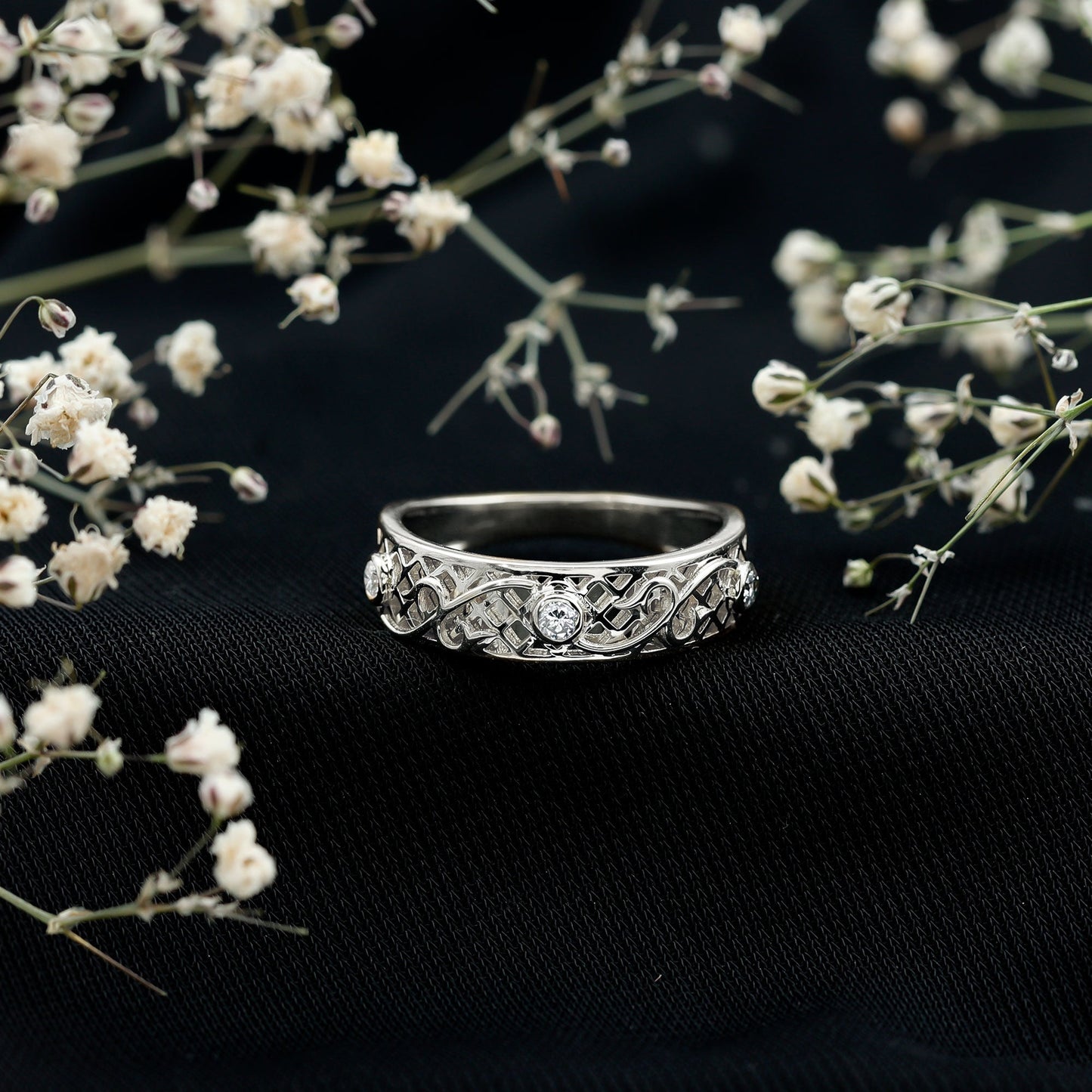 Bezel Set Round Diamond Filigree Ring