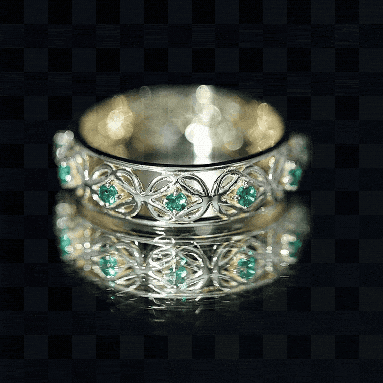 Vintage Looking Lab Grown Emerald Wedding Band for Women