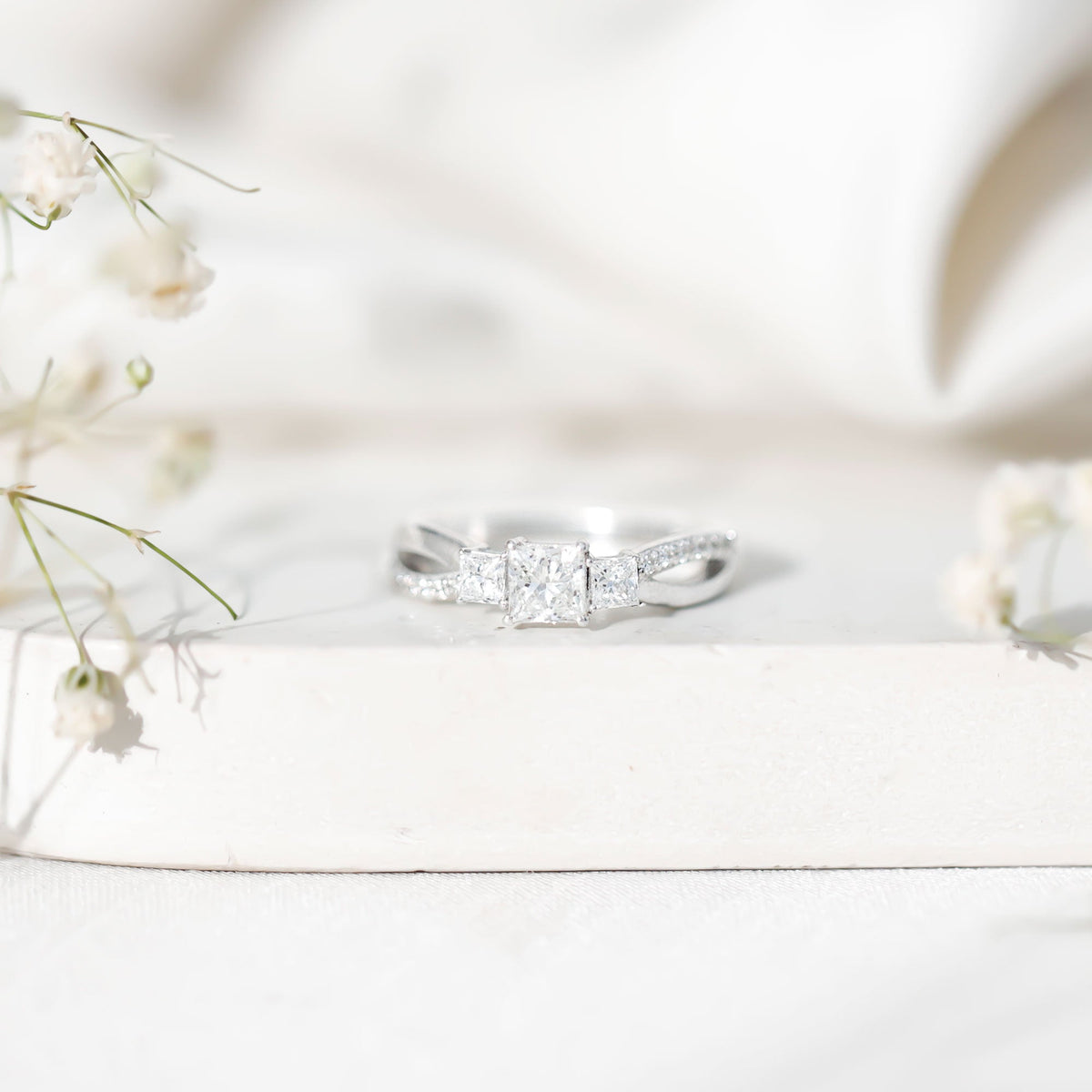 Lab Grown Diamond Three Stone Promise Ring With Split Shank