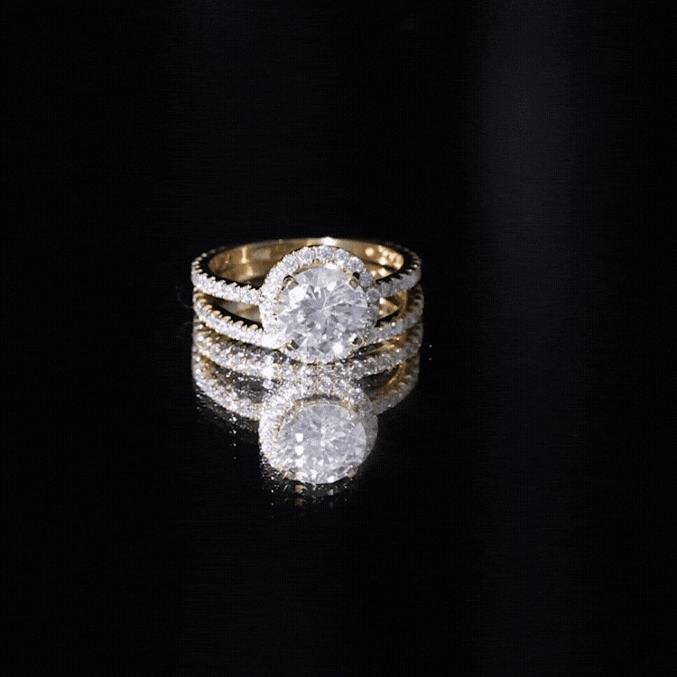 Lab Grown Diamond Halo Bridal Ring Set for Women