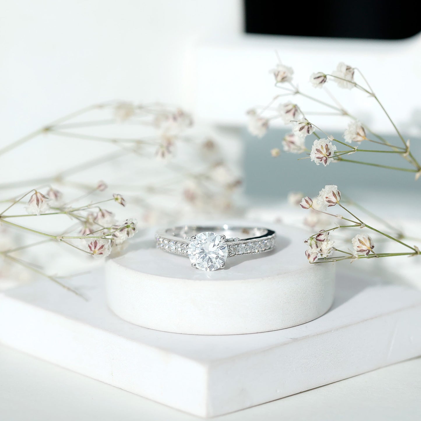 Certified Lab Grown Diamond 2 Carat Solitaire Engagement Ring