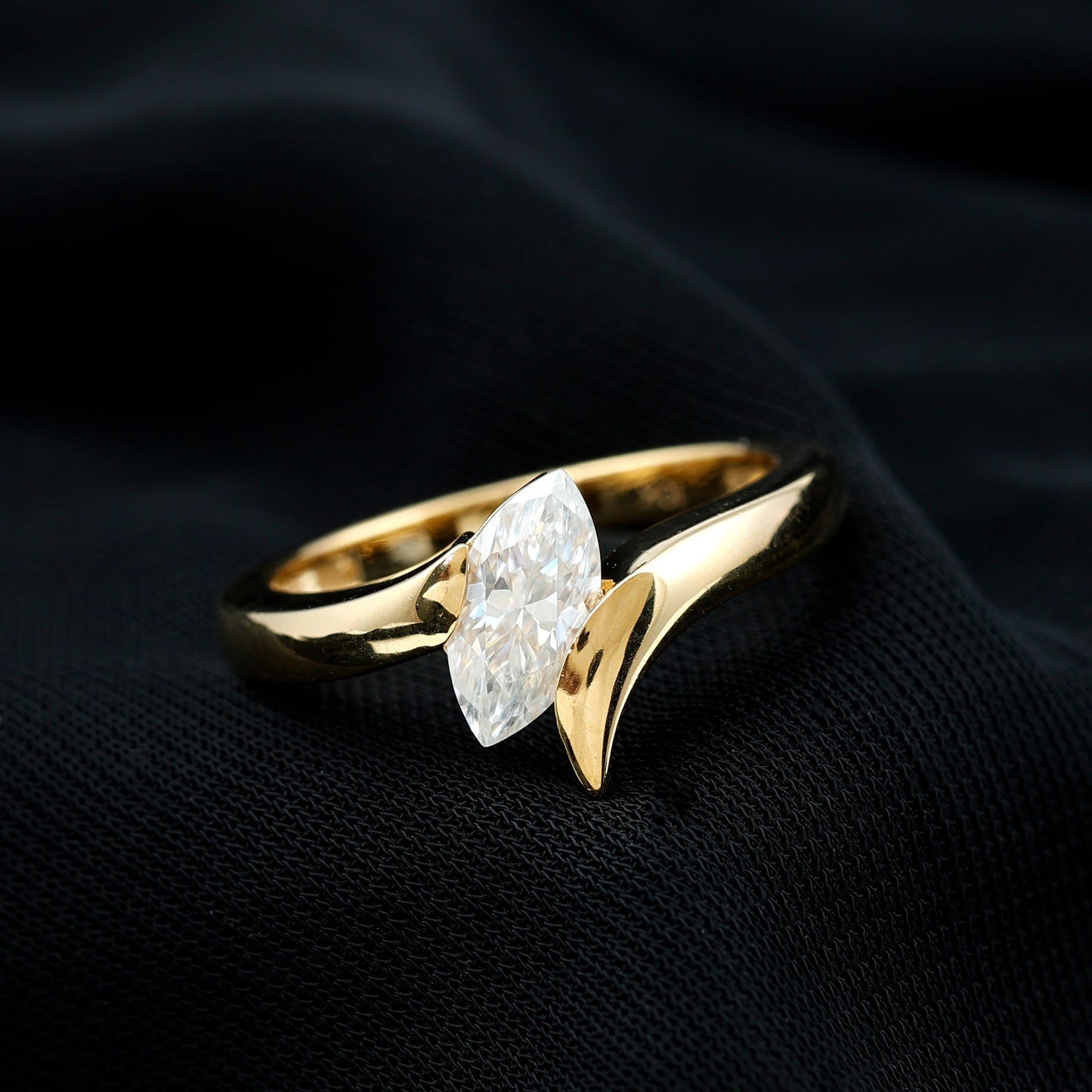 Lab Diamond 1 Carat Marquise Engagement Ring in Tension Mount Setting