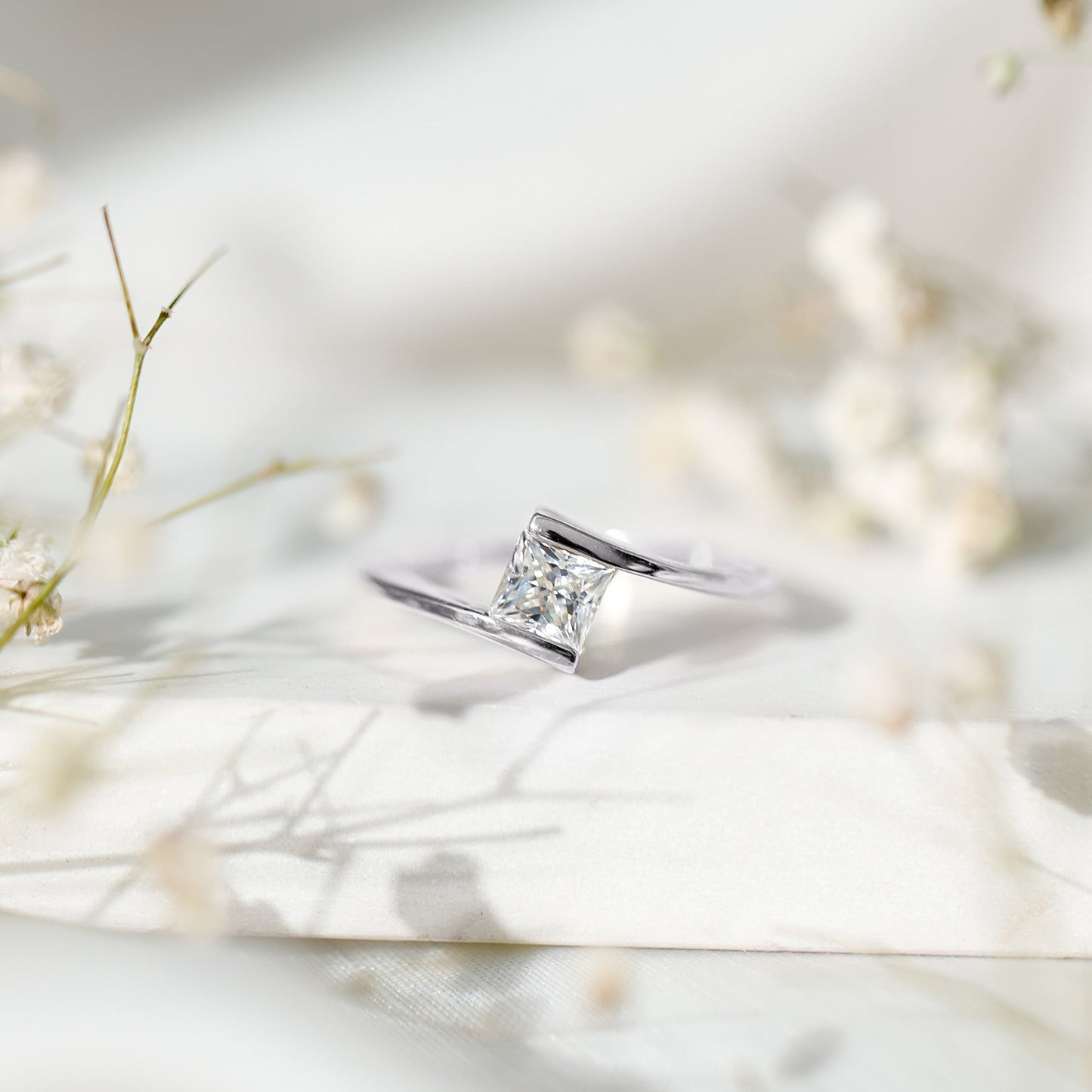 0.8 Carat Princess Cut Lab Grown Diamond Ring With Tension Setting
