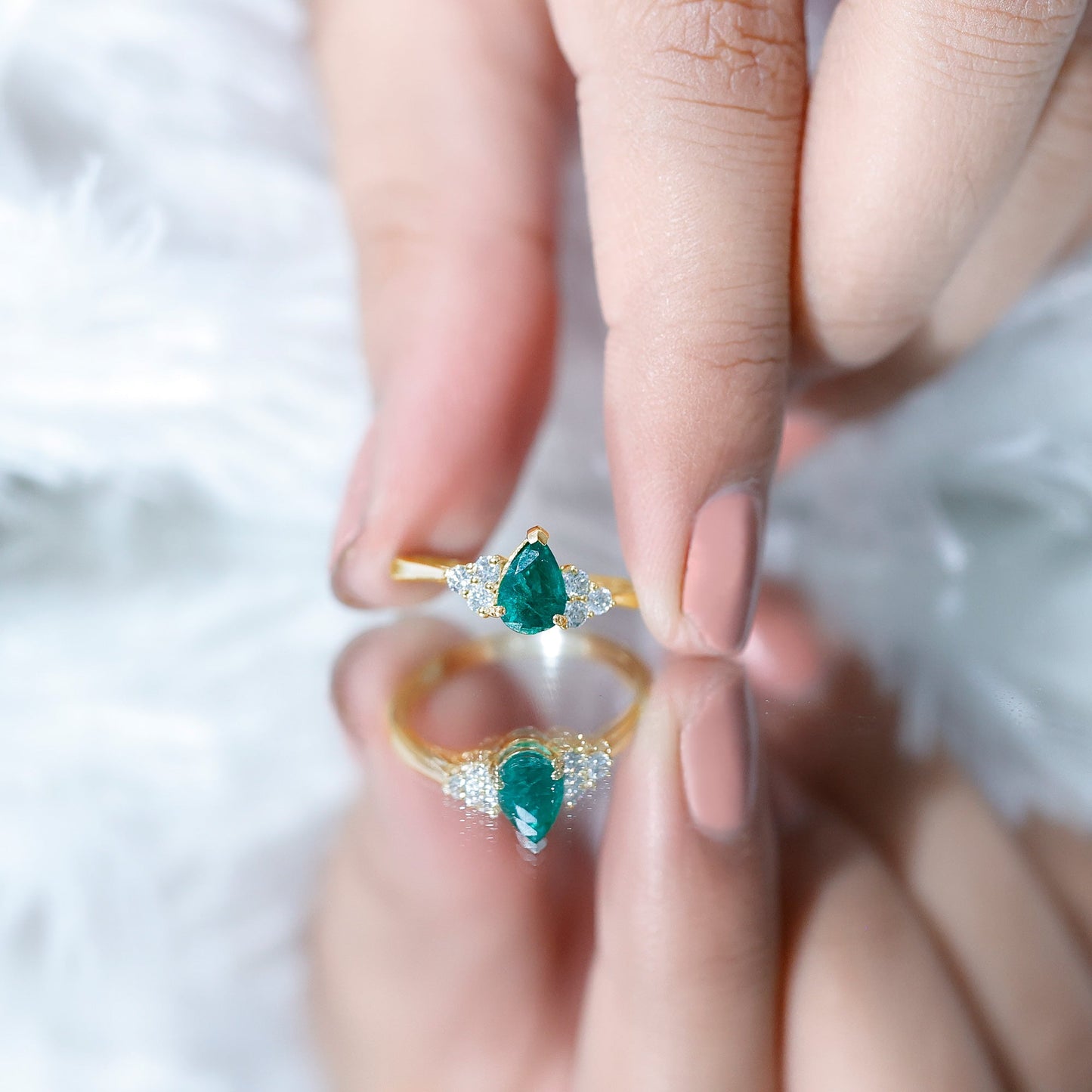 0.6 Carat AAA Quality Pear Shape Emerald Teardrop Engagement Ring with Diamond