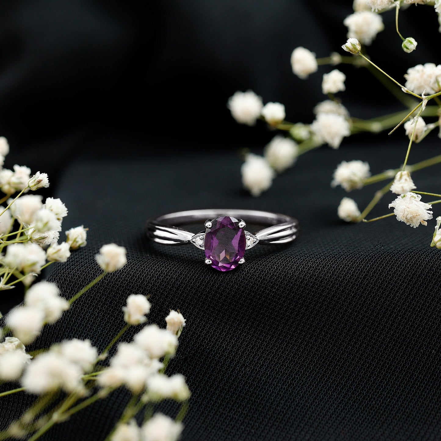 1 Carat Amethyst Oval Engagement Ring with Diamond