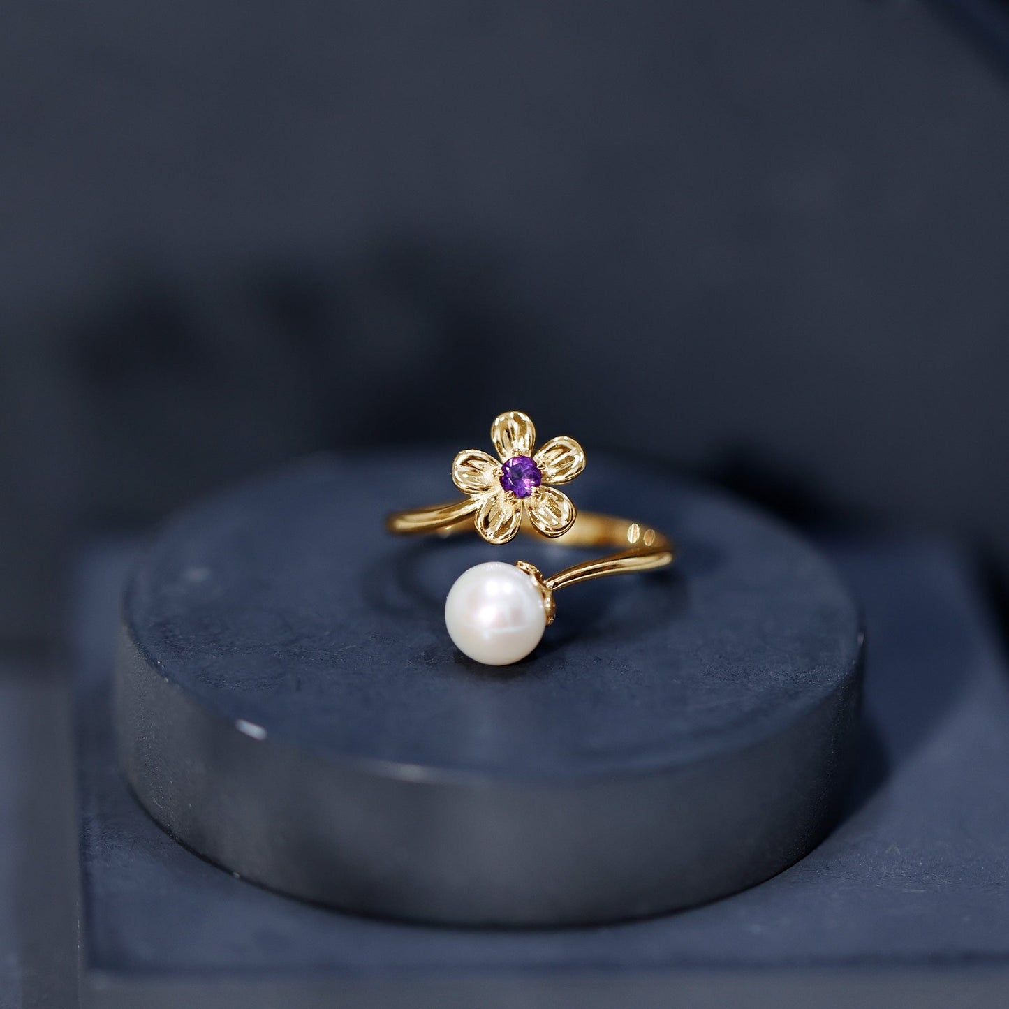 Cultured 3 Carat Freshwater Pearl Flower Ring with Amethyst