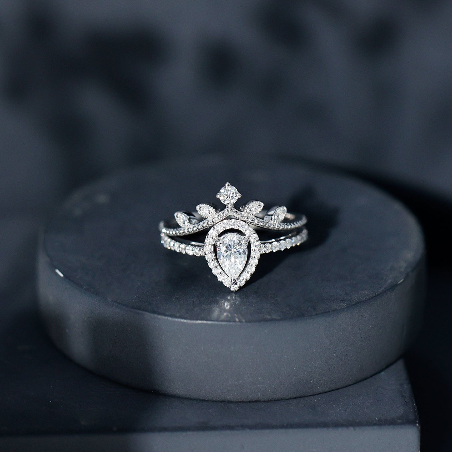 Vintage Style Moissanite Teardrop Wedding Ring Set