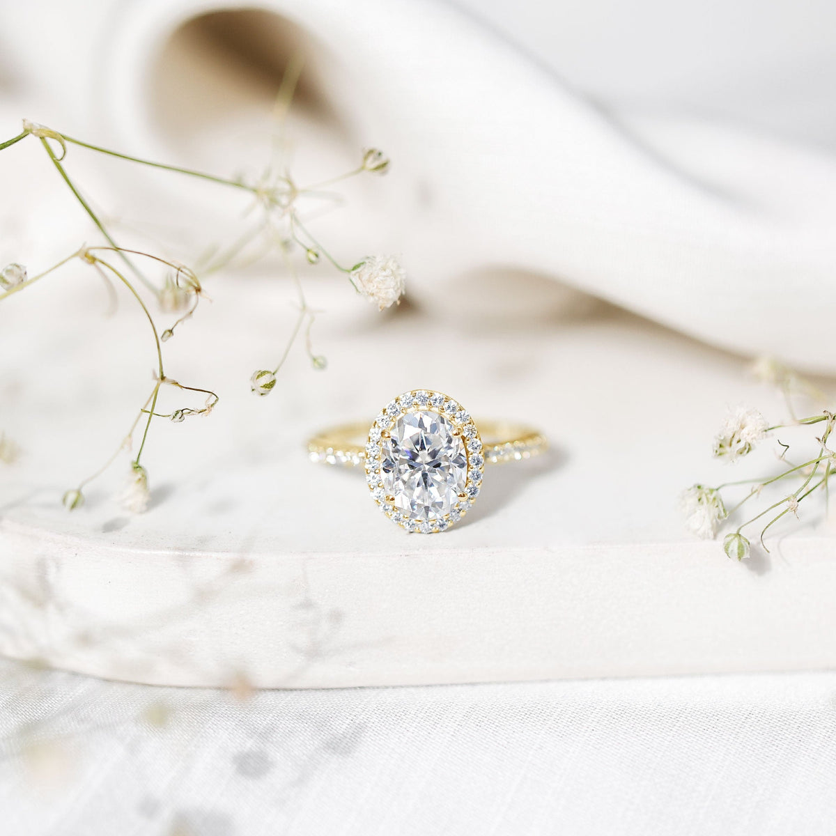 Oval Brilliant Cut Moissanite Classic Engagement Ring