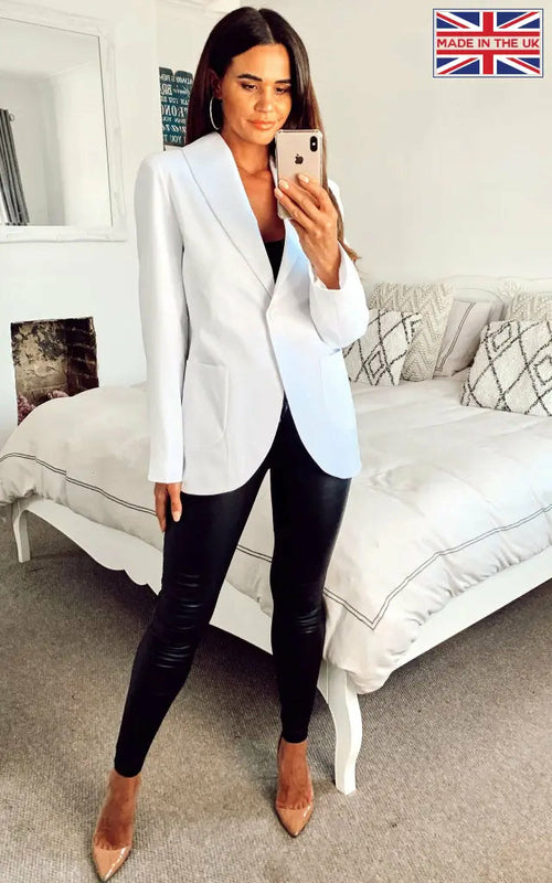 De La Creme - Womens Patch Pocket Tailored Fit Blazer - Great Hall Collections House